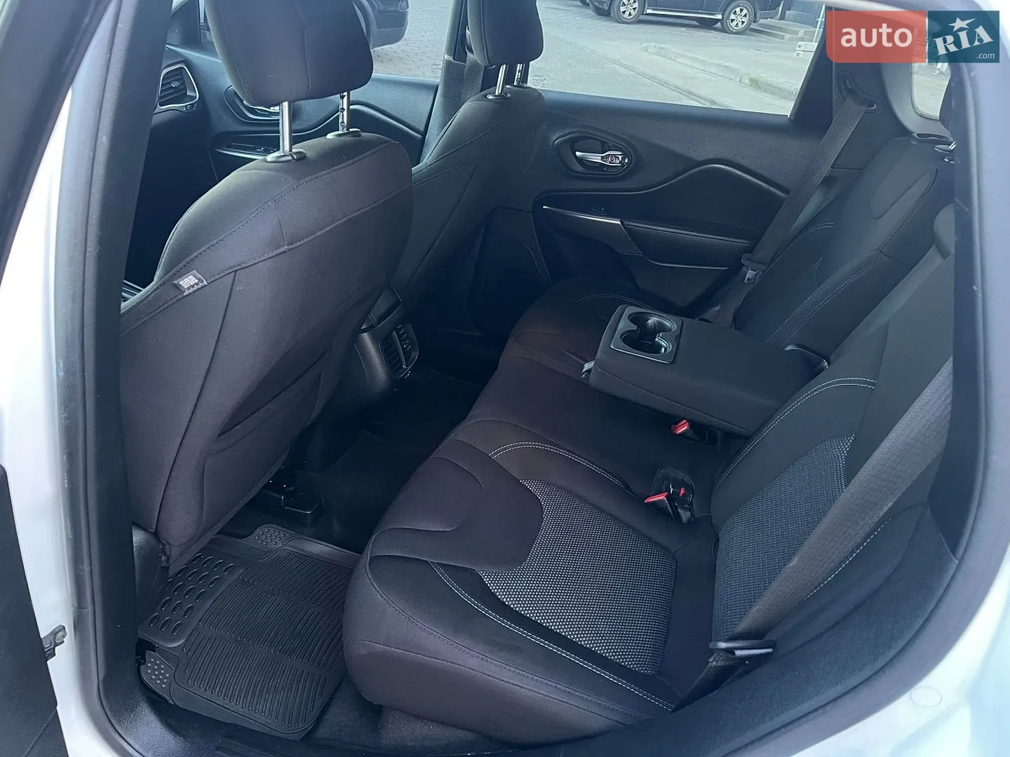 2020 Jeep Cherokee - мініатюра 51