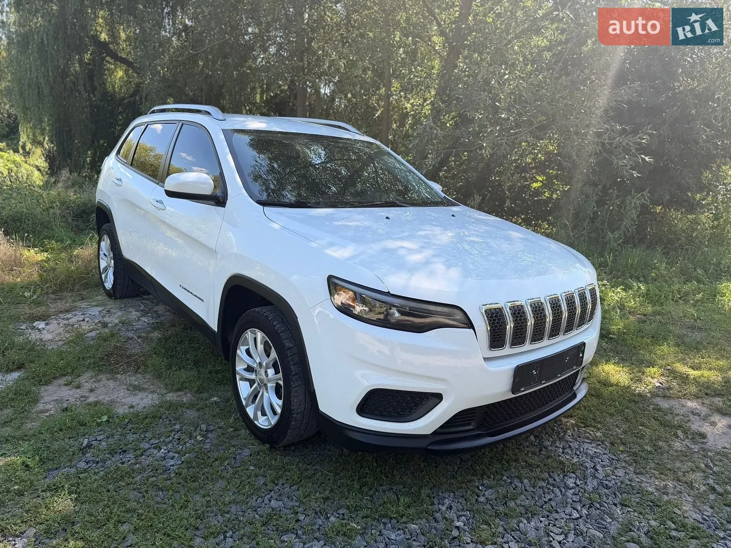 2019 Jeep Cherokee - фото 1