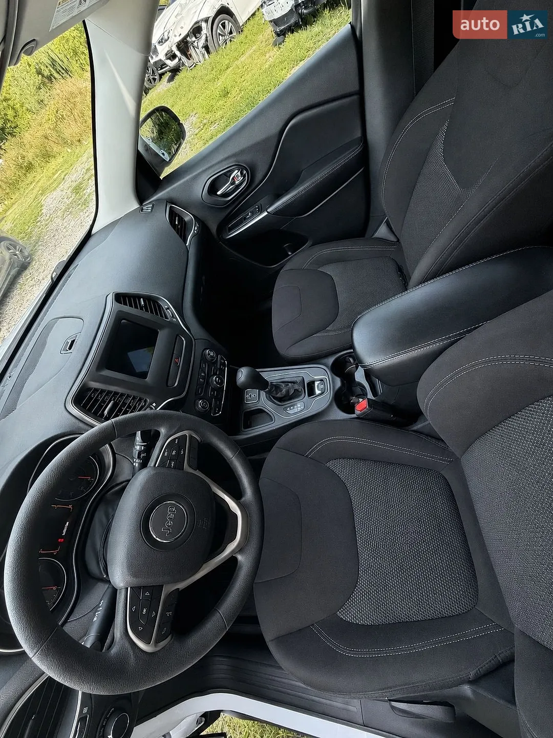 2019 Jeep Cherokee - мініатюра 12