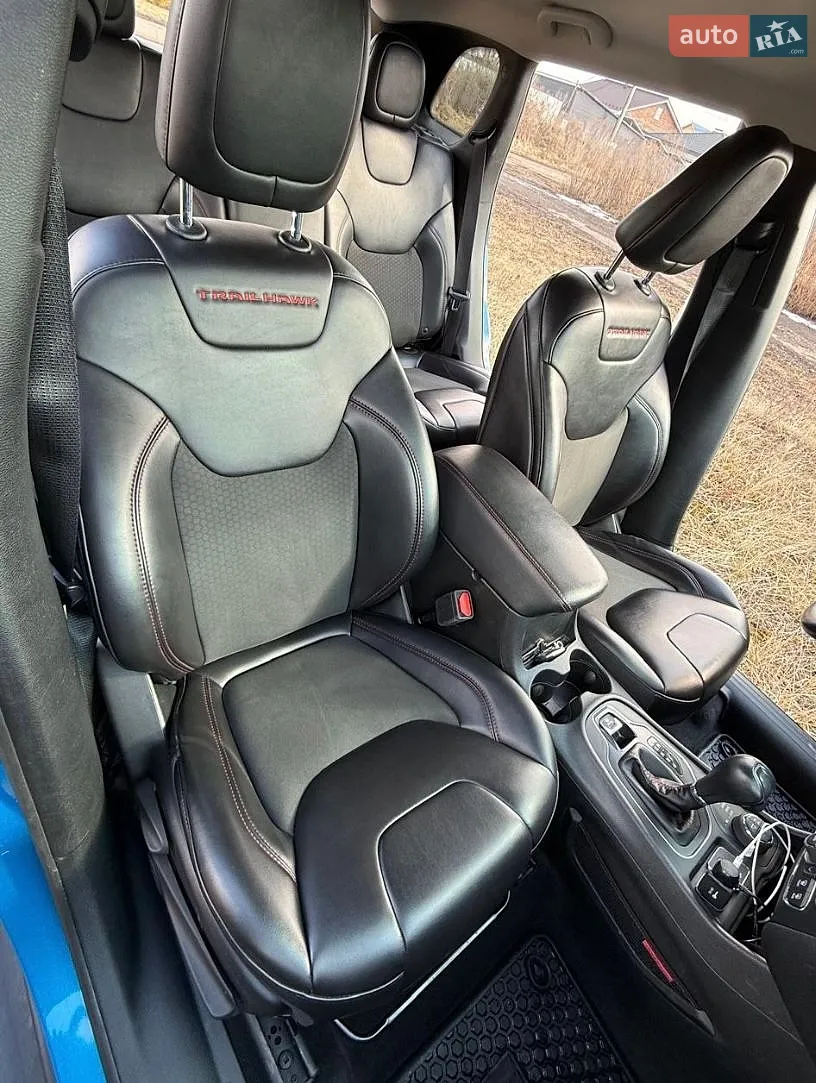 2018 Jeep Cherokee - мініатюра 17