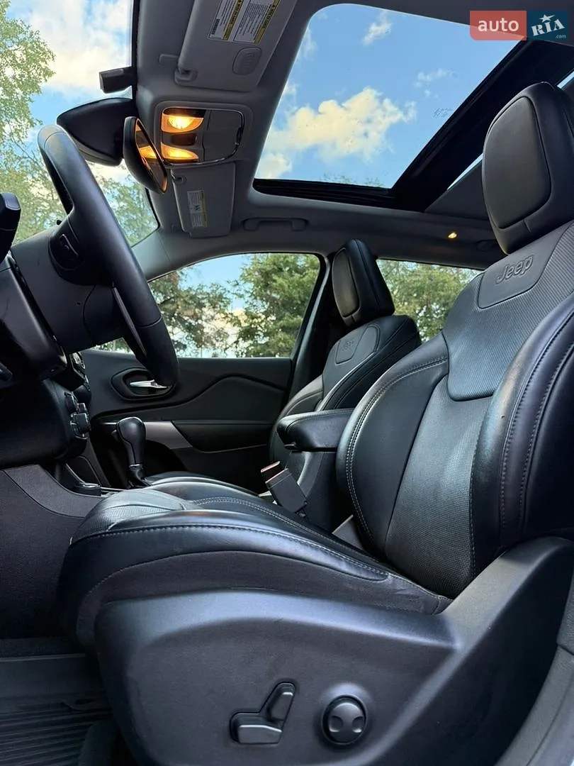 2022 Jeep Cherokee - мініатюра 34
