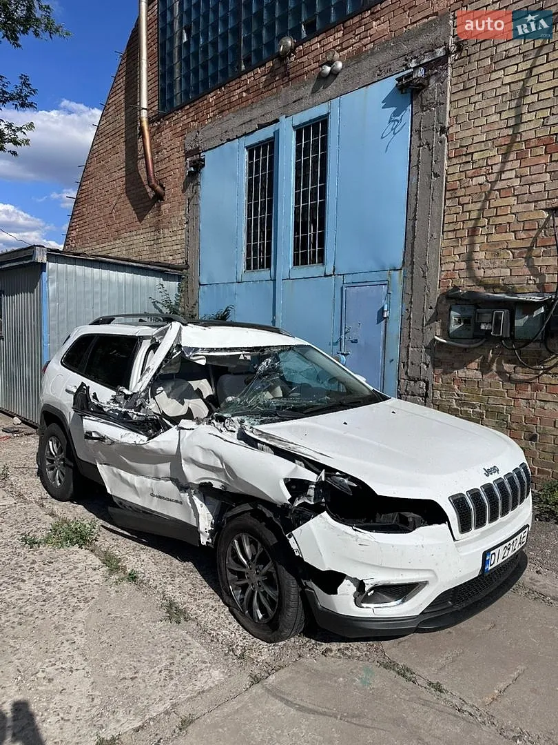 2020 Jeep Cherokee - мініатюра 4