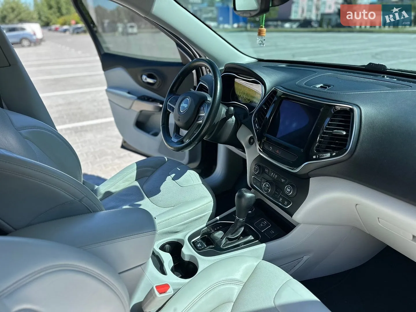 2019 Jeep Cherokee - мініатюра 10