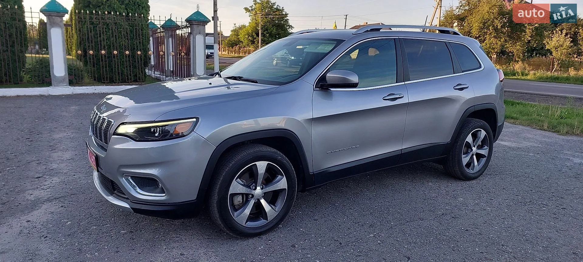 2019 Jeep Cherokee - мініатюра 15