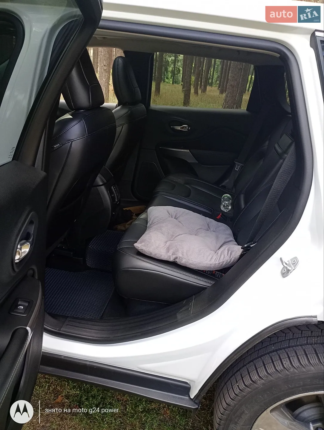 2019 Jeep Cherokee - мініатюра 6