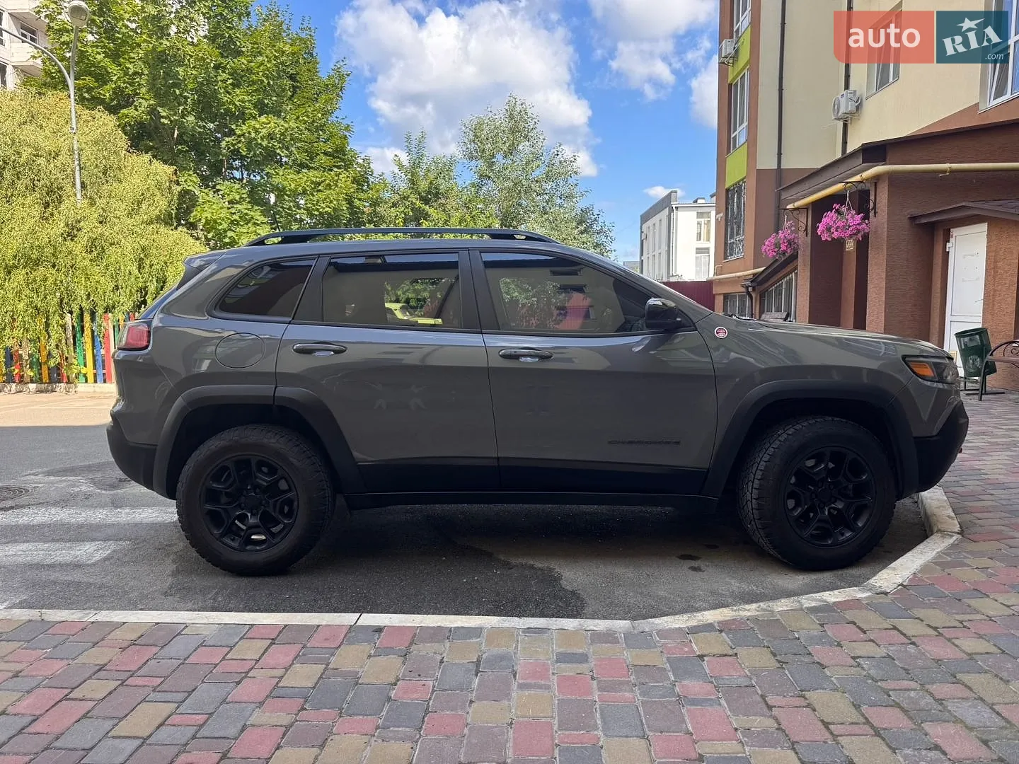 2022 Jeep Cherokee - мініатюра 5