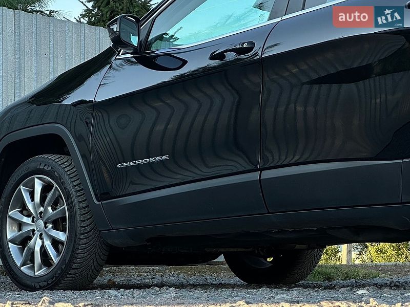 Внедорожник / Кроссовер Jeep Cherokee 2017 в Самборе