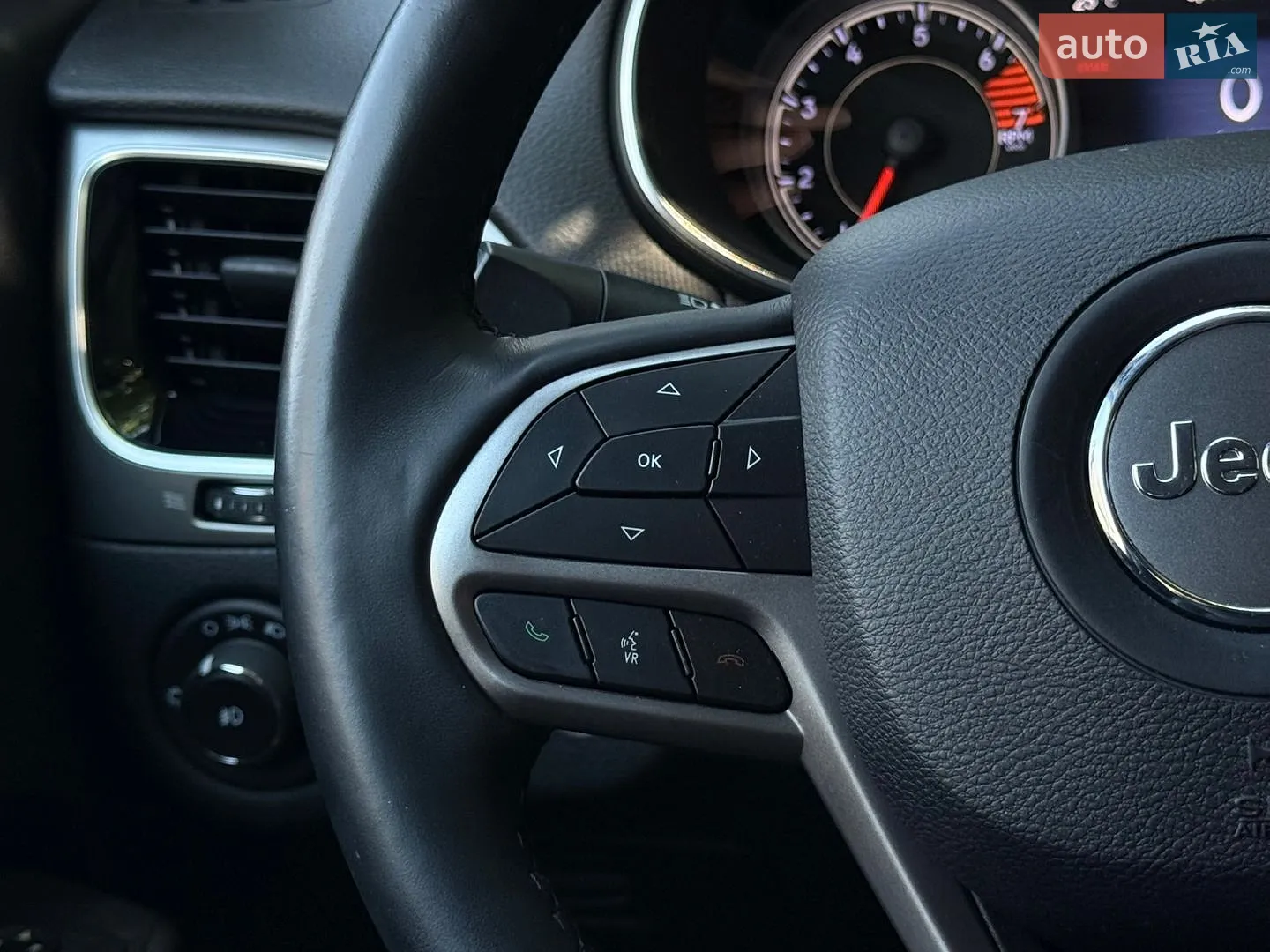 2018 Jeep Cherokee - мініатюра 15