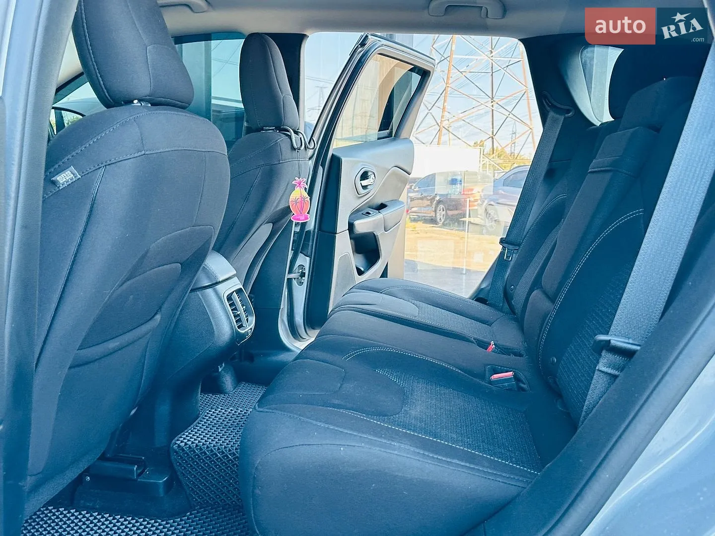 2018 Jeep Cherokee - мініатюра 18