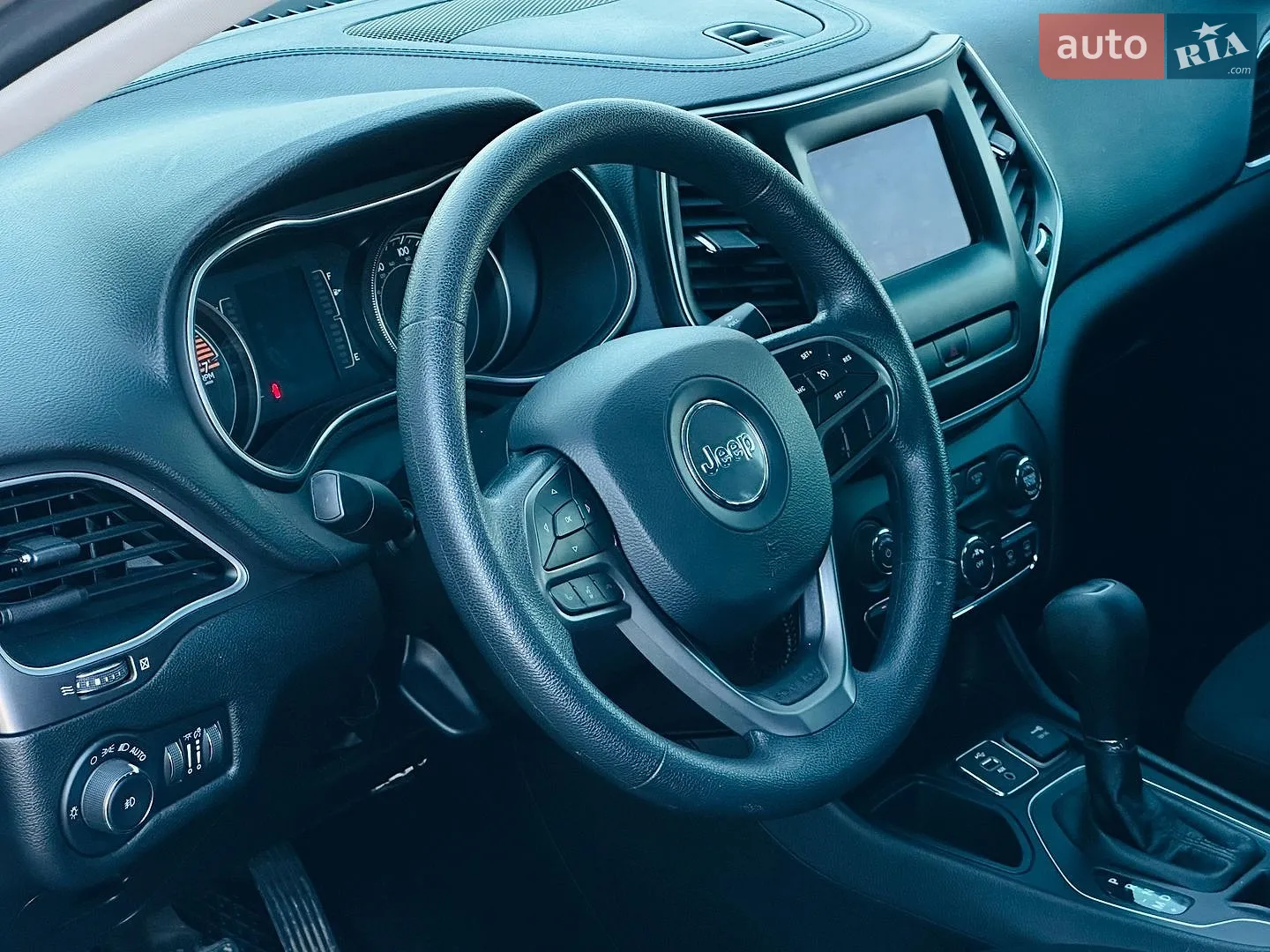 2018 Jeep Cherokee - мініатюра 32