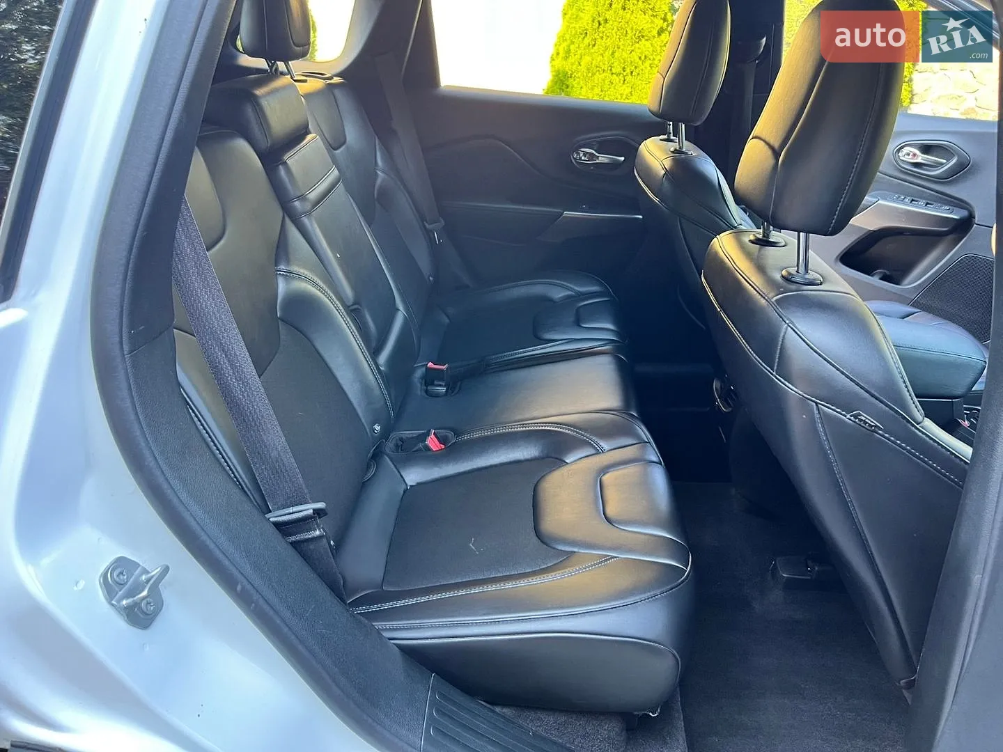 2018 Jeep Cherokee - мініатюра 33