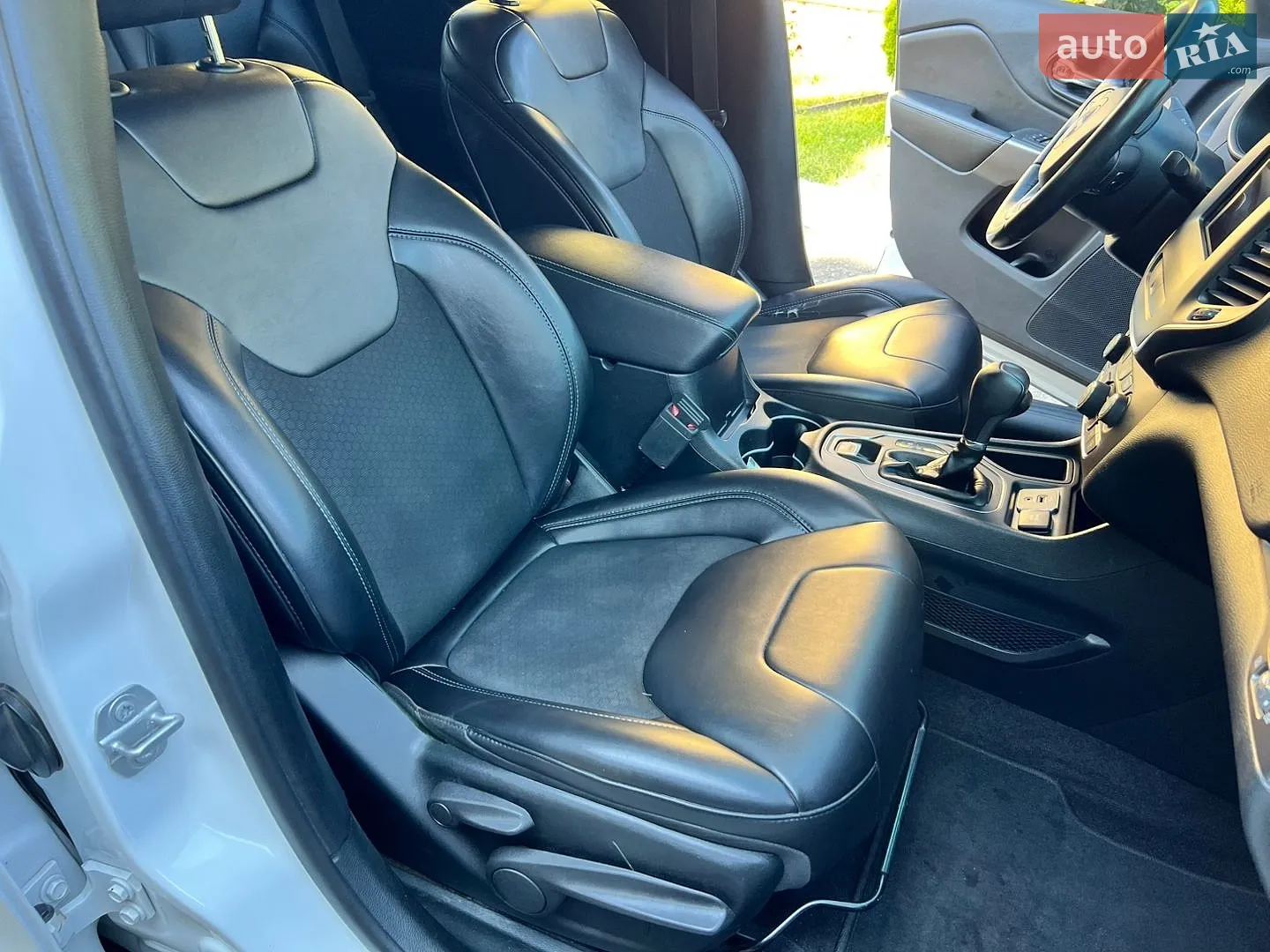 2018 Jeep Cherokee - мініатюра 34