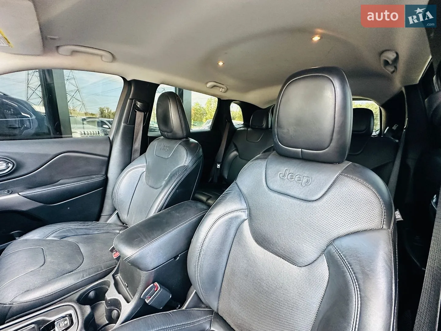2019 Jeep Cherokee - мініатюра 16
