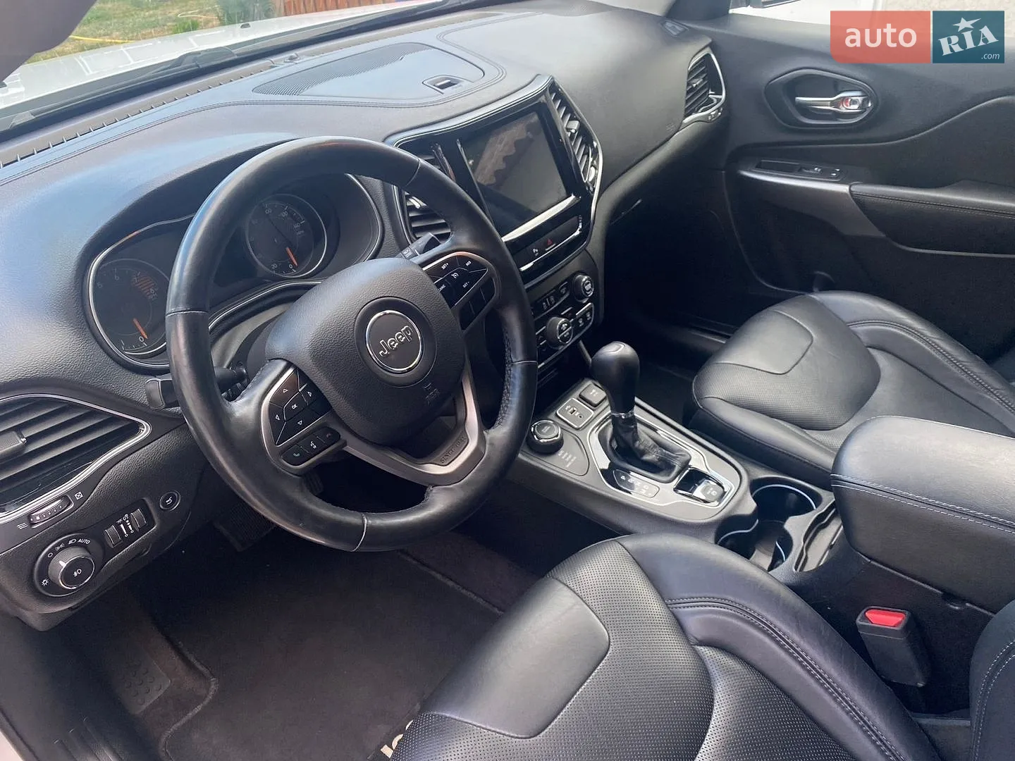 2018 Jeep Cherokee - мініатюра 29