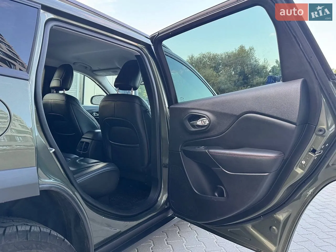 2021 Jeep Cherokee - мініатюра 34