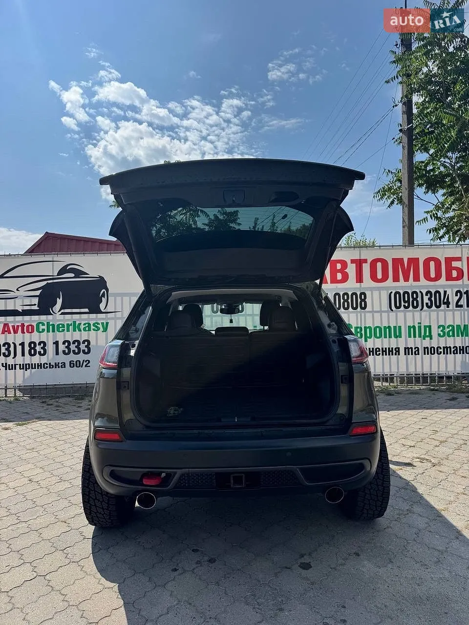 2020 Jeep Cherokee - мініатюра 44