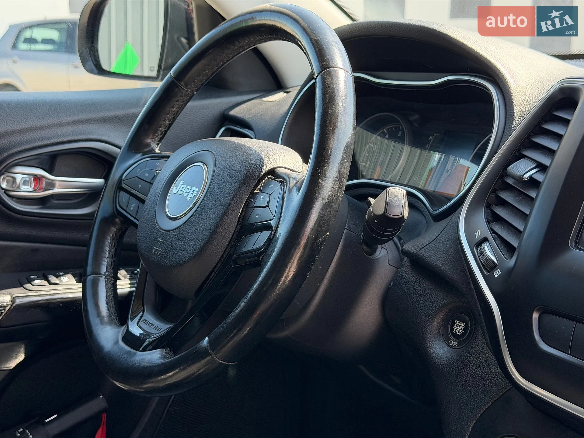 2019 Jeep Cherokee - мініатюра 44