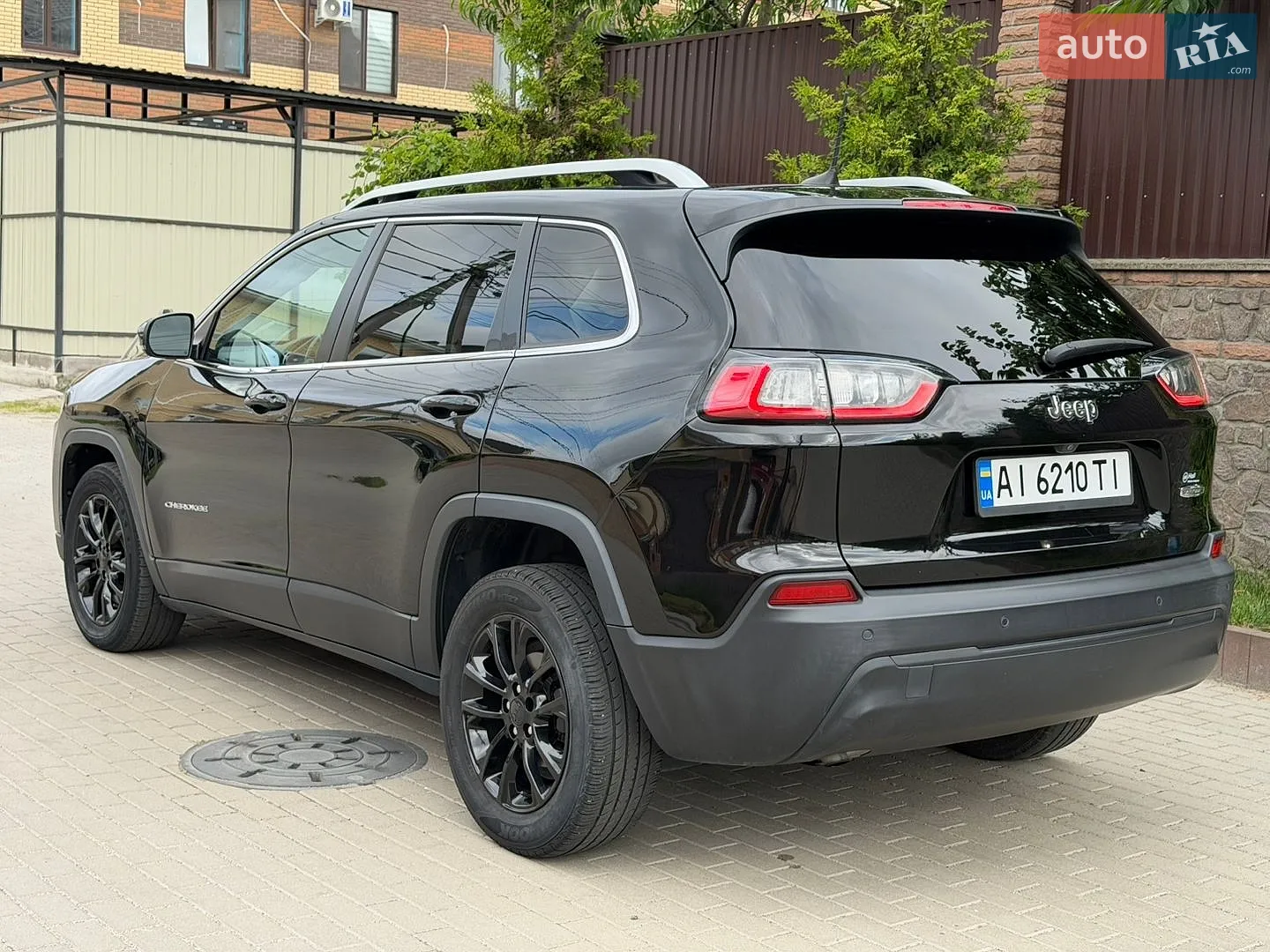 2020 Jeep Cherokee - мініатюра 3