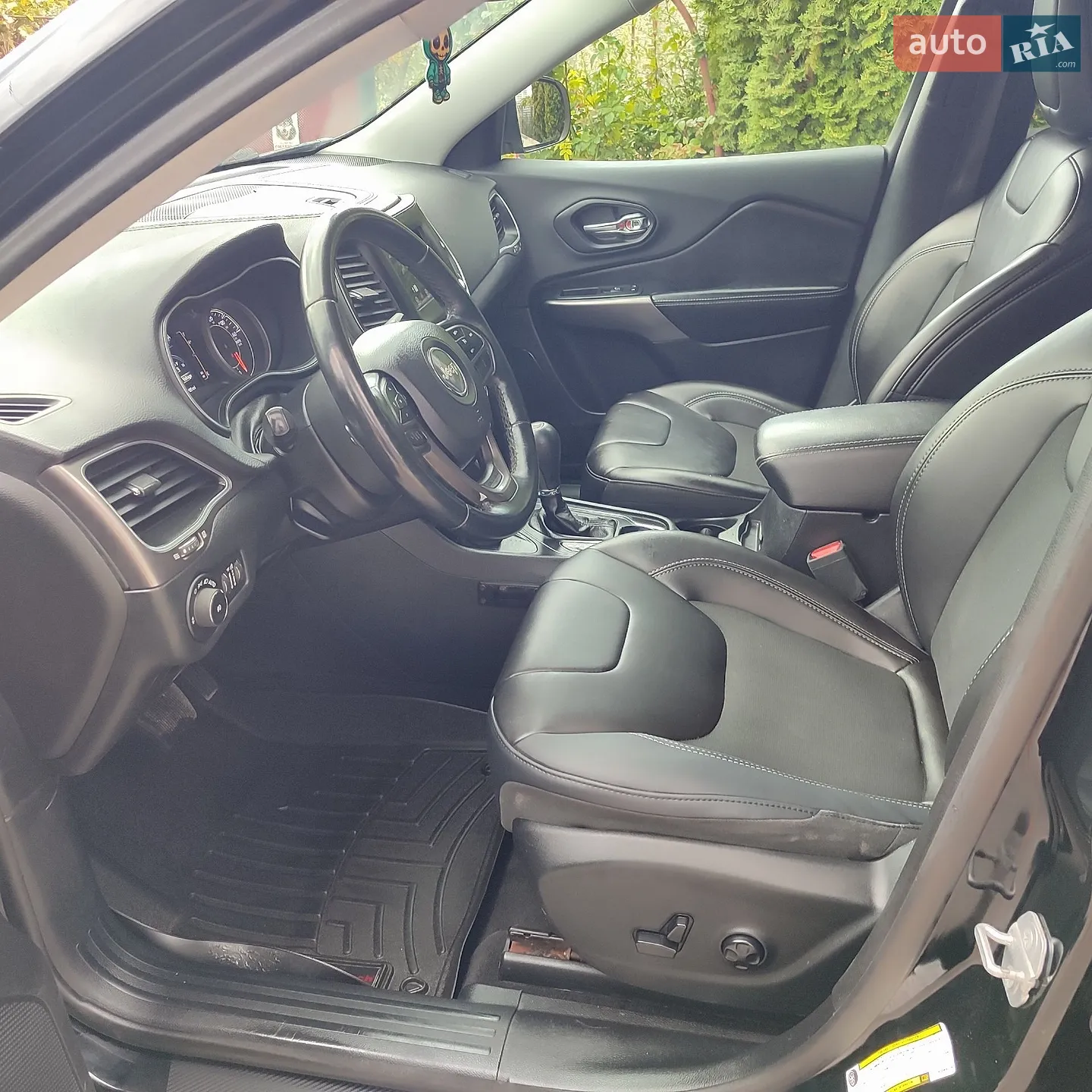 2019 Jeep Cherokee - мініатюра 34