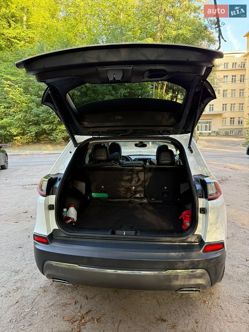2019 Jeep Cherokee - мініатюра 11