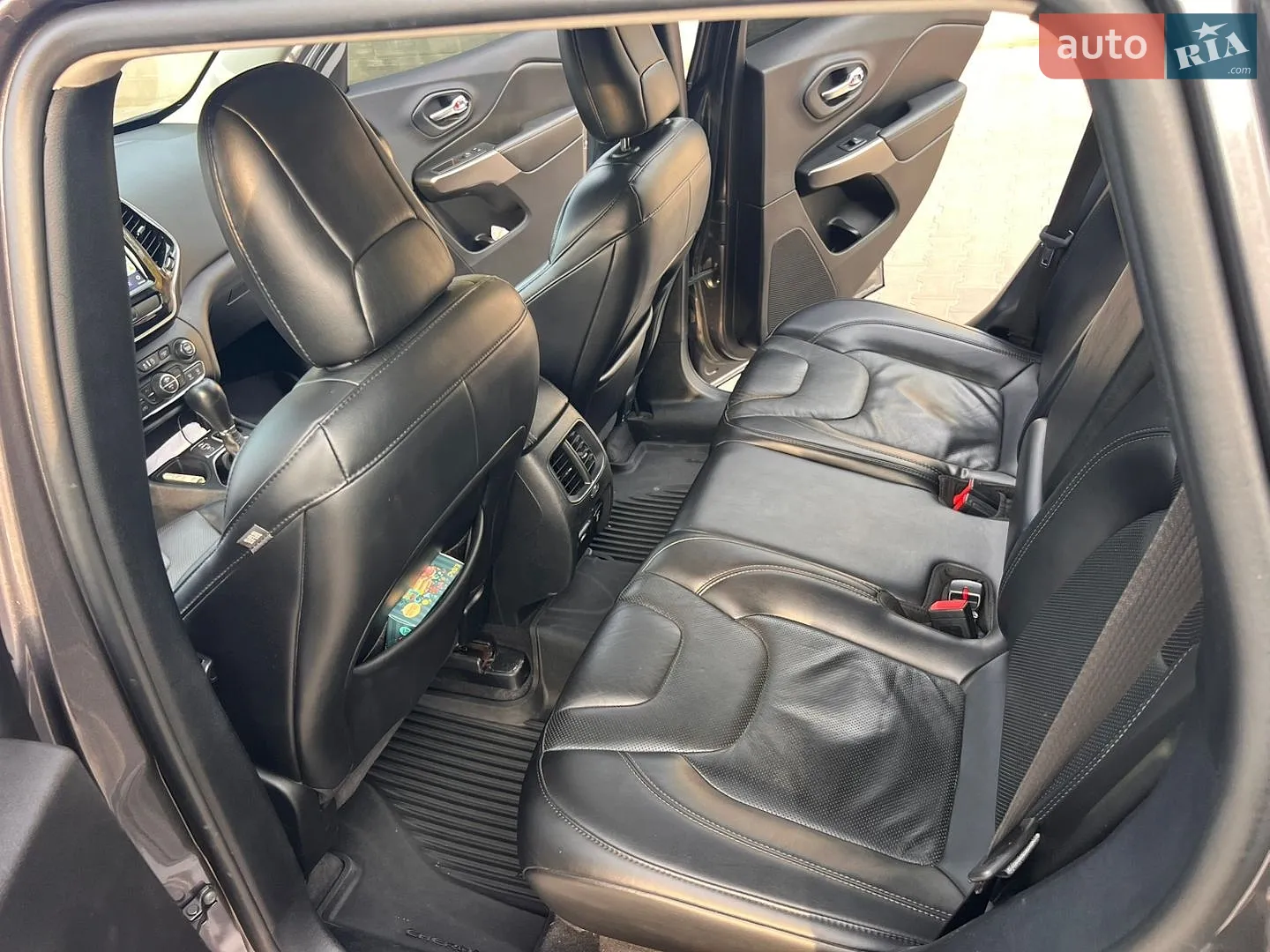2019 Jeep Cherokee - мініатюра 9