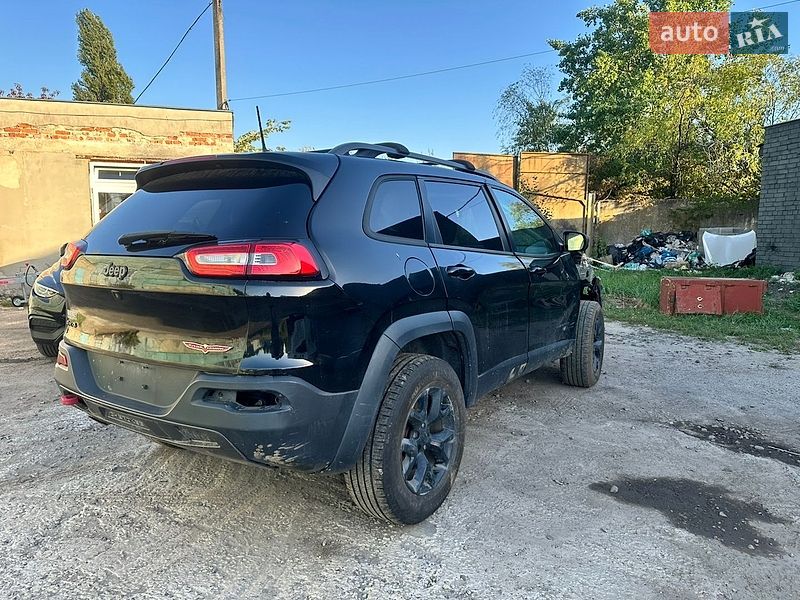 Внедорожник / Кроссовер Jeep Cherokee 2017 в Вараше