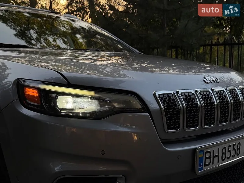 Jeep Cherokee