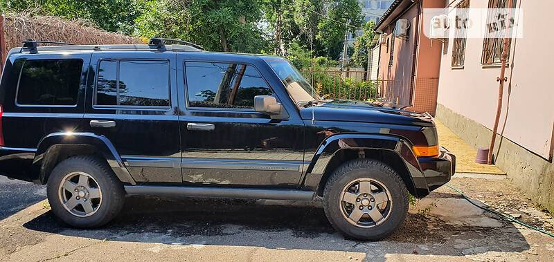 Внедорожник / Кроссовер Jeep Commander 2006 в Николаеве