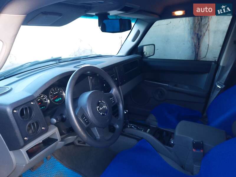 Внедорожник / Кроссовер Jeep Commander 2005 в Луцке