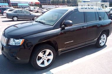 Внедорожник / Кроссовер Jeep Compass 2012 в 
