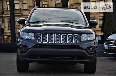 Позашляховик / Кросовер Jeep Compass 2015 в 