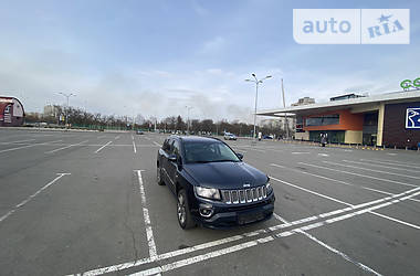 Внедорожник / Кроссовер Jeep Compass 2015 в Сумах