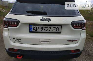 Позашляховик / Кросовер Jeep Compass 2018 в 