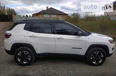 Позашляховик / Кросовер Jeep Compass 2018 в 