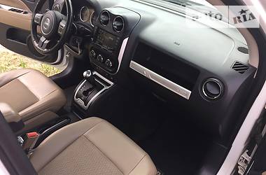 Позашляховик / Кросовер Jeep Compass 2013 в 