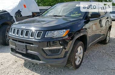 Позашляховик / Кросовер Jeep Compass 2017 в 