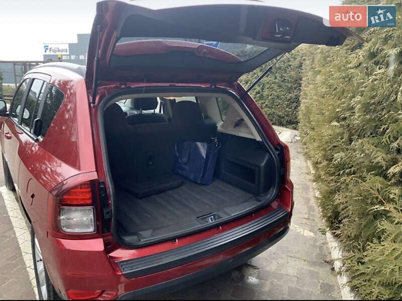 Внедорожник / Кроссовер Jeep Compass 2016 в Киеве