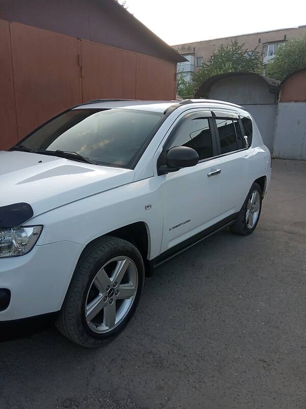 Внедорожник / Кроссовер Jeep Compass 2012 в Тернополе