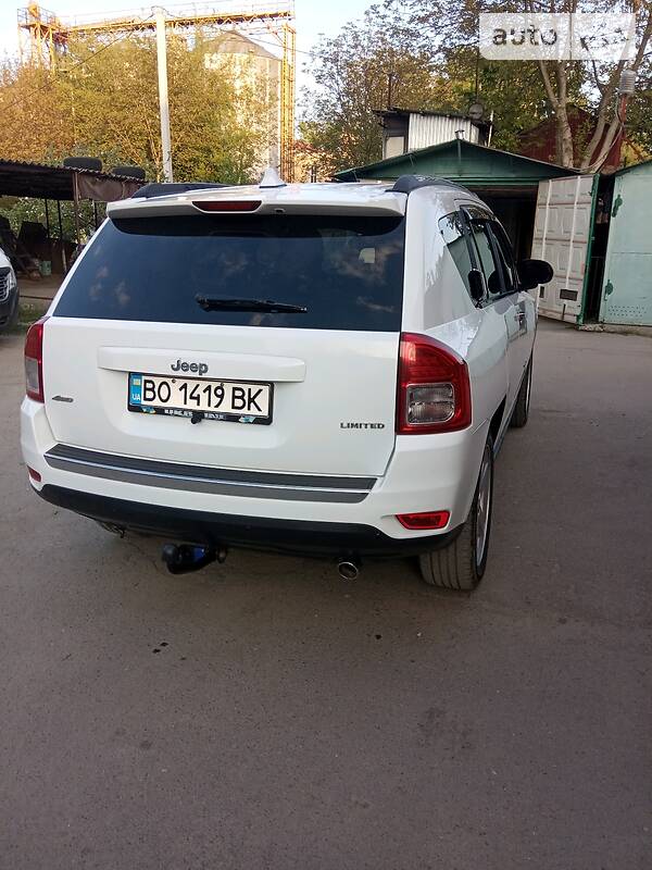 Внедорожник / Кроссовер Jeep Compass 2012 в Тернополе