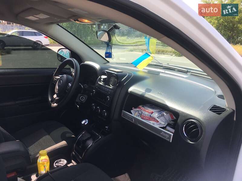 Внедорожник / Кроссовер Jeep Compass 2014 в Тернополе