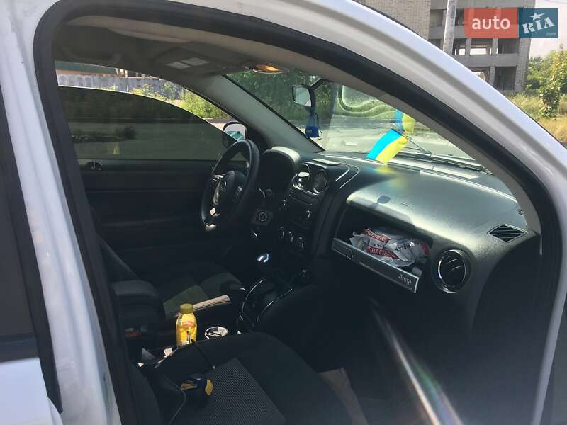 Внедорожник / Кроссовер Jeep Compass 2014 в Тернополе