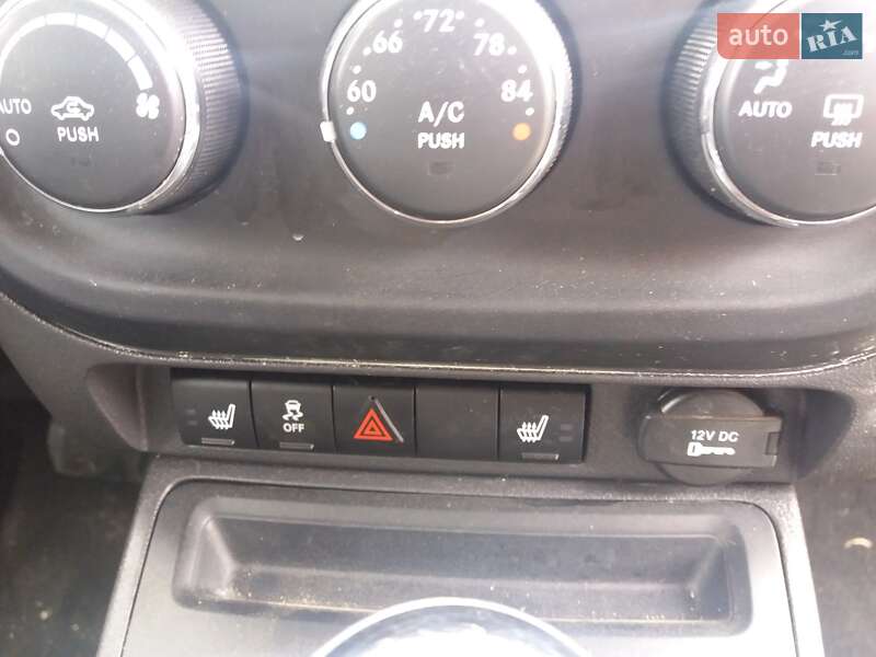 Внедорожник / Кроссовер Jeep Compass 2013 в Запорожье