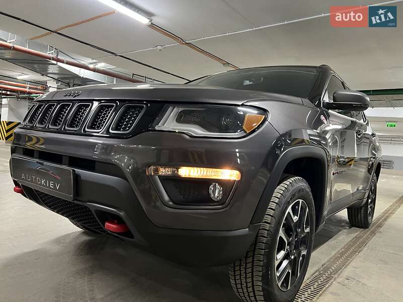 Внедорожник / Кроссовер Jeep Compass 2020 в Киеве