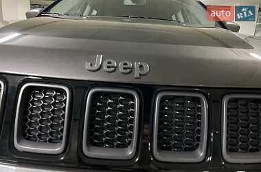 Внедорожник / Кроссовер Jeep Compass 2020 в 