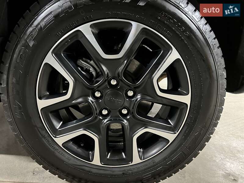 Внедорожник / Кроссовер Jeep Compass 2020 в Киеве