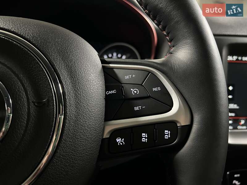 Внедорожник / Кроссовер Jeep Compass 2020 в Киеве