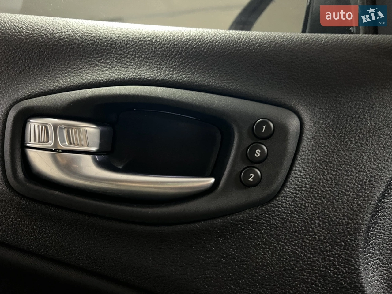 2020 Jeep Compass - мініатюра 30