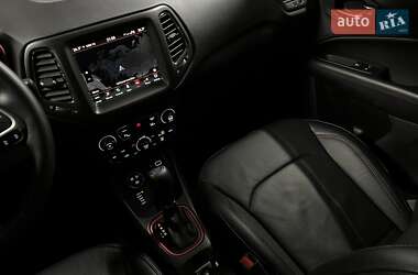 Внедорожник / Кроссовер Jeep Compass 2020 в Киеве