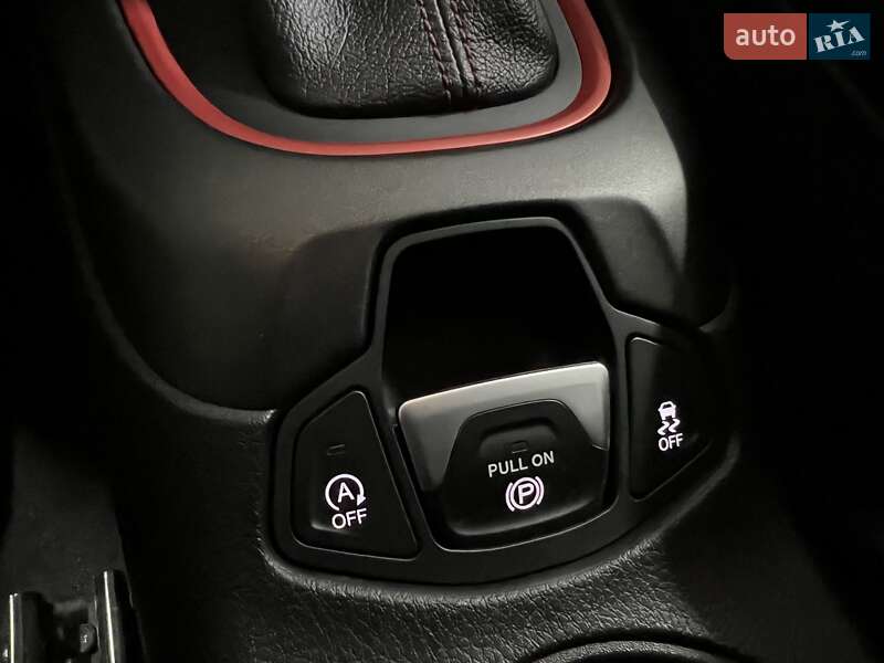 Внедорожник / Кроссовер Jeep Compass 2020 в Киеве