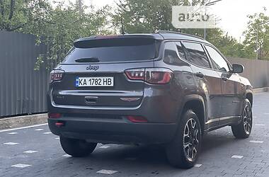 Внедорожник / Кроссовер Jeep Compass 2020 в Киеве